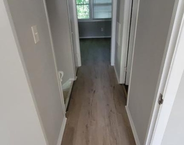 7 Maymont Lane - Photo Thumbnail 21