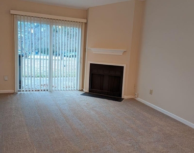 2616 Stewart Drive - Photo Thumbnail 7