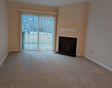 2616 Stewart Drive - Photo Thumbnail 6