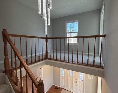 6111 Richmanor Terrace - Photo Thumbnail 1