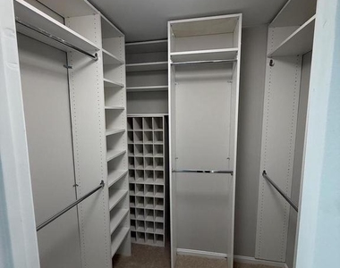 6111 Richmanor Terrace - Photo Thumbnail 26