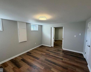 6111 Richmanor Terrace - Photo Thumbnail 14