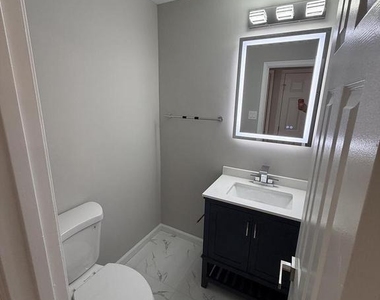6111 Richmanor Terrace - Photo Thumbnail 24