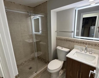 6111 Richmanor Terrace - Photo Thumbnail 4