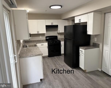 4708 Snowflower Boulevard - Photo Thumbnail 9