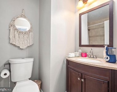 13908 Amberly Court - Photo Thumbnail 32