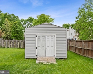 13908 Amberly Court - Photo Thumbnail 45