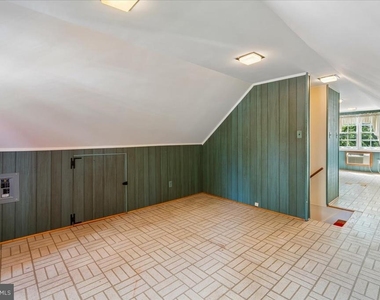 9422 Locust Hill Road - Photo Thumbnail 29
