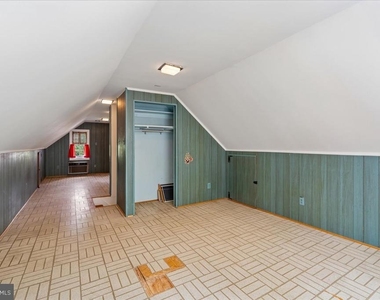 9422 Locust Hill Road - Photo Thumbnail 31