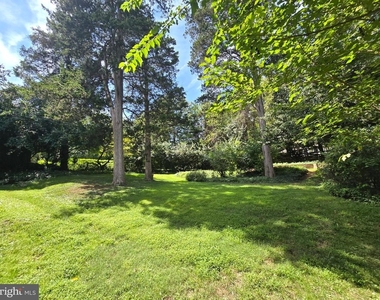 9422 Locust Hill Road - Photo Thumbnail 10