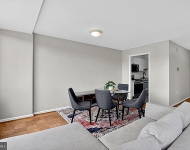 10401 Grosvenor Place - Photo Thumbnail 5