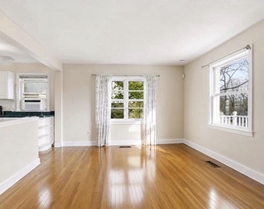 10626 S Dunmoor Drive - Photo Thumbnail 1