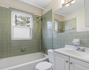 10626 S Dunmoor Drive - Photo Thumbnail 4