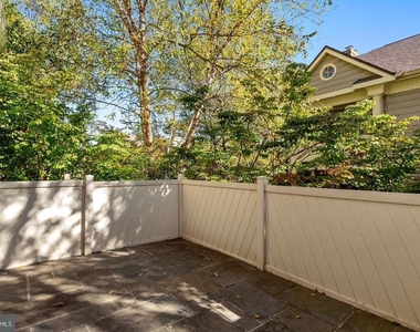 5801 Linden Square Court - Photo Thumbnail 22