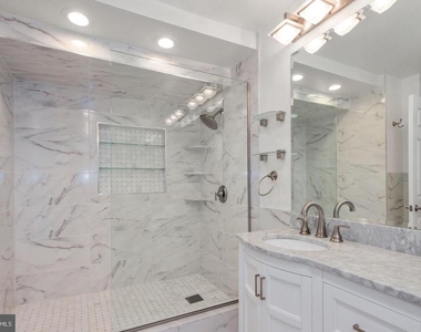5801 Linden Square Court - Photo Thumbnail 16