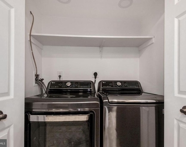 5801 Linden Square Court - Photo Thumbnail 17