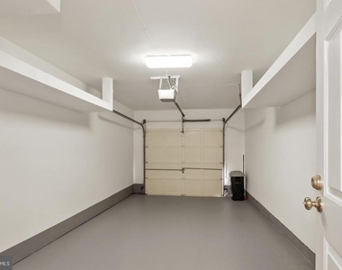 5801 Linden Square Court - Photo Thumbnail 18