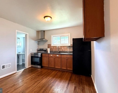 13807 Eastland Street - Photo Thumbnail 23
