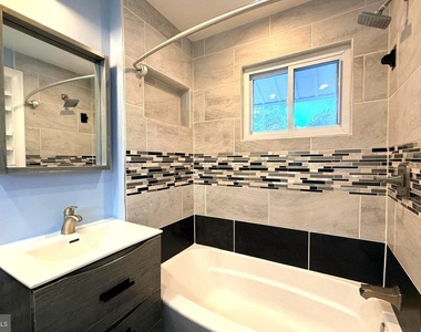 13807 Eastland Street - Photo Thumbnail 16
