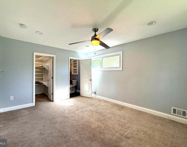 13807 Eastland Street - Photo Thumbnail 13