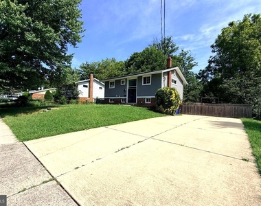 13807 Eastland Street - Photo Thumbnail 41