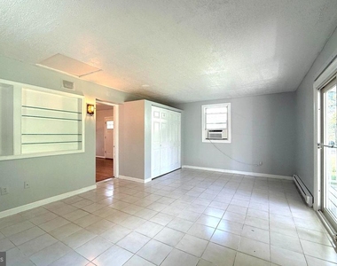 13807 Eastland Street - Photo Thumbnail 27