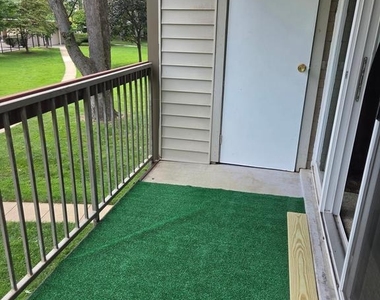 7420 Lakeview Dr - Photo Thumbnail 15