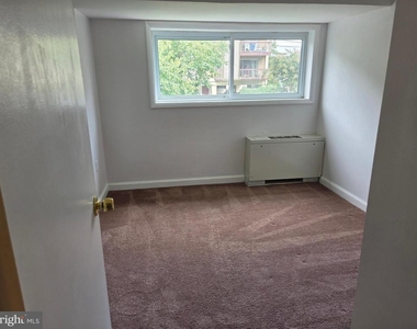 7420 Lakeview Dr - Photo Thumbnail 19