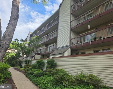 7420 Lakeview Dr - Photo Thumbnail 2