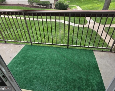 7420 Lakeview Dr - Photo Thumbnail 12