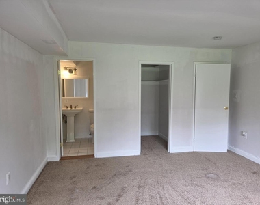 7420 Lakeview Dr - Photo Thumbnail 26