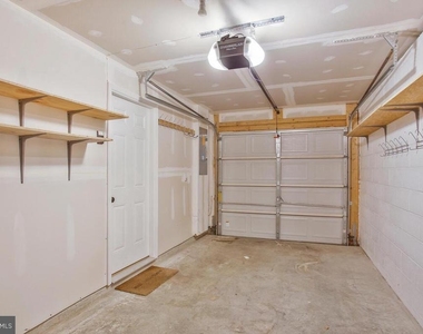 9612 Hammonds Overlook Court - Photo Thumbnail 34