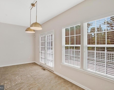 9612 Hammonds Overlook Court - Photo Thumbnail 17