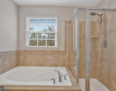 9612 Hammonds Overlook Court - Photo Thumbnail 24