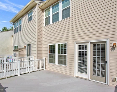 9612 Hammonds Overlook Court - Photo Thumbnail 32