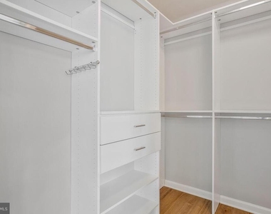 9612 Hammonds Overlook Court - Photo Thumbnail 21