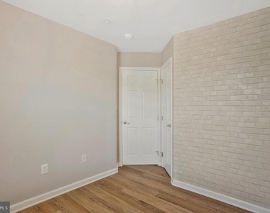 9612 Hammonds Overlook Court - Photo Thumbnail 27