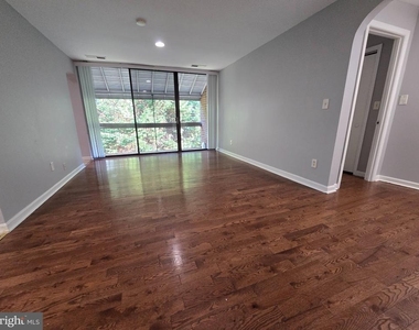 8727 Hayshed Lane - Photo Thumbnail 5