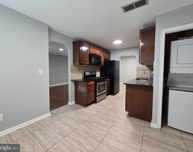 8727 Hayshed Lane - Photo Thumbnail 26
