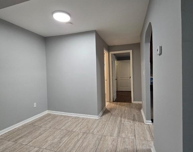 8727 Hayshed Lane - Photo Thumbnail 46