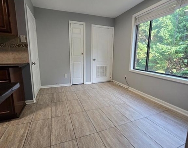 8727 Hayshed Lane - Photo Thumbnail 22