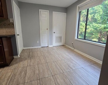 8727 Hayshed Lane - Photo Thumbnail 23