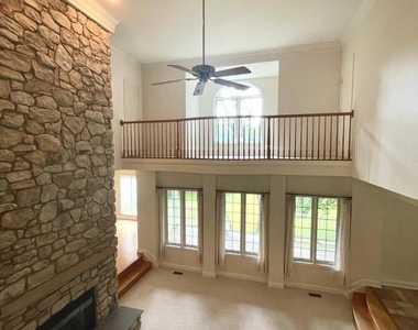 13385 Forsythe Road - Photo Thumbnail 3