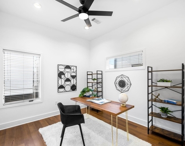 1702 S Lamar Blvd - Photo Thumbnail 10
