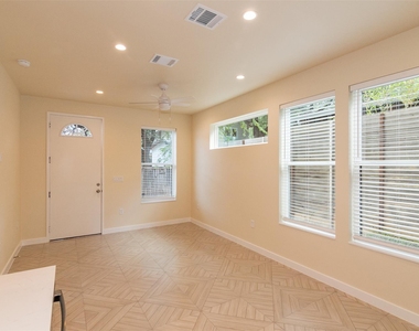 1012 W Milton St - Photo Thumbnail 1