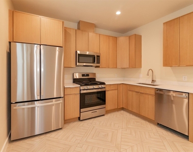 1012 W Milton St - Photo Thumbnail 3