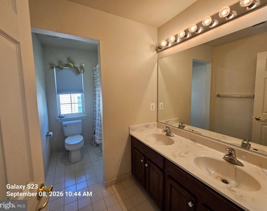 234 Whirlaway Lane - Photo Thumbnail 12