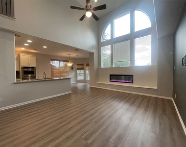 4323 Angelico Ln - Photo Thumbnail 9