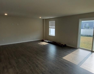 5767 Haller Place - Photo Thumbnail 20