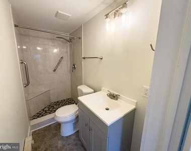 213 W B Street - Photo Thumbnail 22
